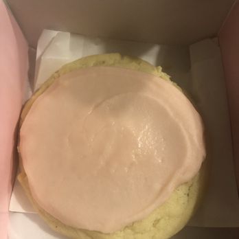 Crumbl - Ahwatukee - Bakeries Near Me - Phoenix, Arizona