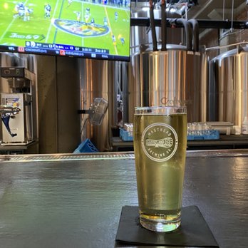 Masthead Brewing - Vander Mill Hard Apple Cider - Breweries Near Me - Cleveland, Ohio
