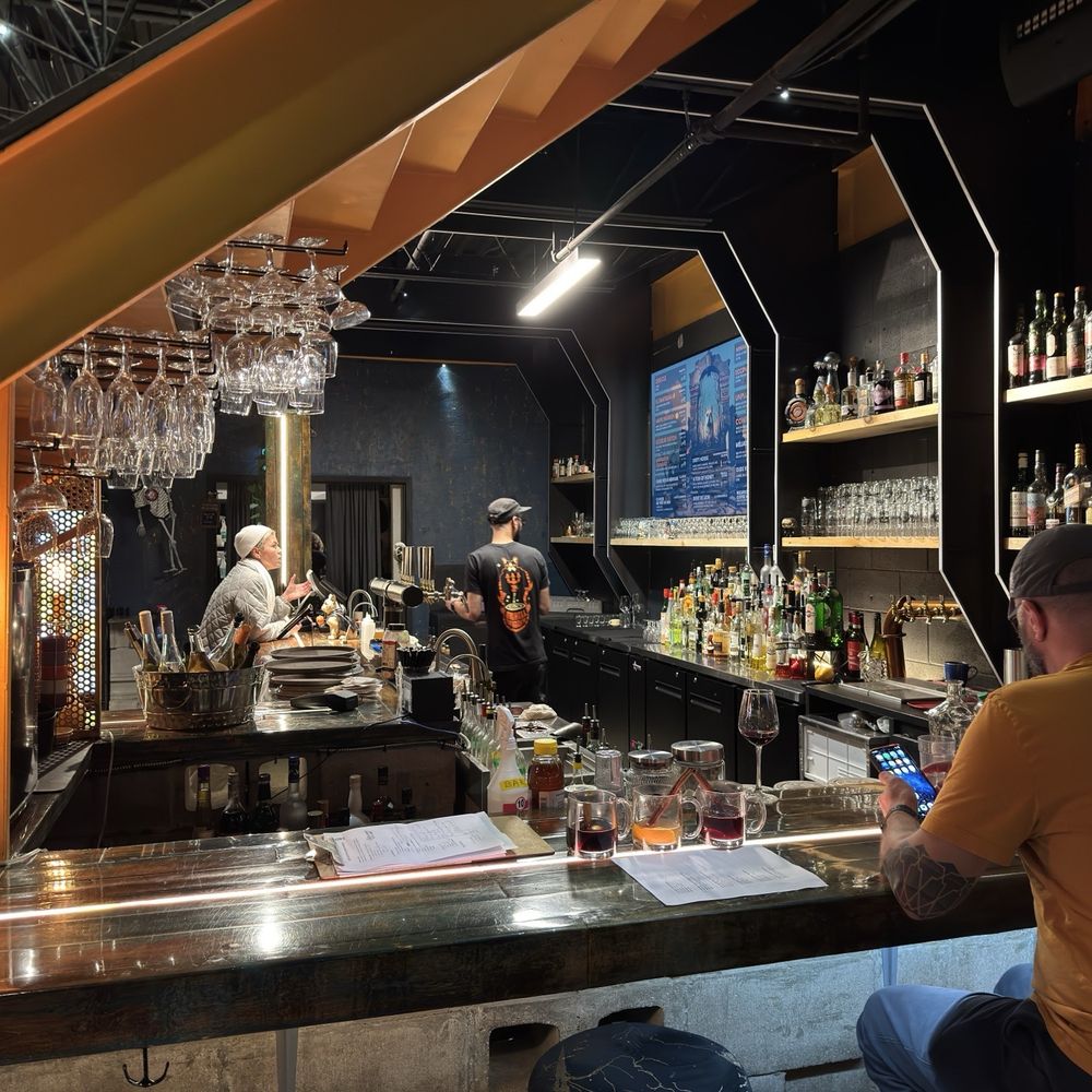 Memento Brasserie - Bar - Breweries Near Me - Montreal, Quebec Memento Brasserie - Bar - Breweries Near Me - Montreal, Quebec