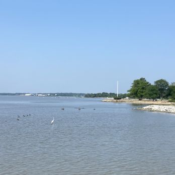 Battery Park - Landmarks & Historical Buildings Near Me - New Castle, Delaware