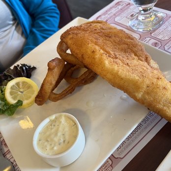 Shiloh's Restaurant - Fried Haddock - American Near Me - Woodsville, New Hampshire