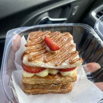 Piononos - This was so good! Not too sweet just right - Desserts Near Me - Key Biscayne, Florida