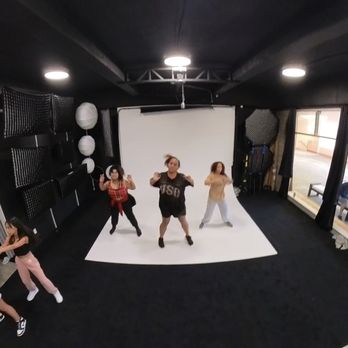 Kaeo Studios - All ages hiphop dance class (follow IG @ms.kamalani for dance updates) - Karaoke Near Me - Waipahu, Hawaii