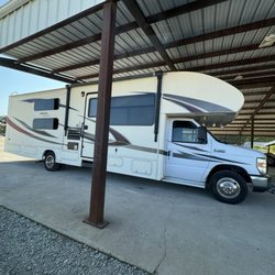 Ozarko Tire Centers - West Plains - Getting new tires for our RV.
