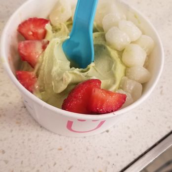 Yogen Fruz - Green tea with mochi and strawberries! - Ice Cream & Frozen Yogurt Near Me - Niagara Falls, New York Yogen Fruz - Green tea with mochi and strawberries! - Ice Cream & Frozen Yogurt Near Me - Niagara Falls, New York