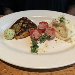 Special - Blackened Mahi Mahi w/Avocado Butter and Mashed Potatoes Special - Blackened Mahi Mahi w/Avocado Butter and Mashed Potatoes