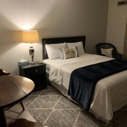 The Shamrock Inn - Room 16