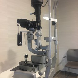 Retinal Surgical Associates - High tech eye scan equipment