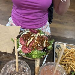 Ella's Acres - Delightful beat salad. Chicken was amazing!