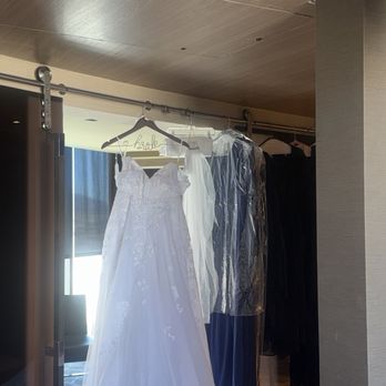M Resort - The suite was massive and exactly what we needed to all get ready for the BIG DAY!! - Hotels Near Me - Henderson, Nevada M Resort - The suite was massive and exactly what we needed to all get ready for the BIG DAY!! - Hotels Near Me - Henderson, Nevada