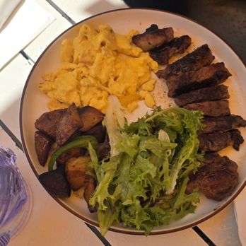 Carnaval Rooftop - Steak and Eggs - Breakfast & Brunch Near Me - Miami Beach, Florida Carnaval Rooftop - Steak and Eggs - Breakfast & Brunch Near Me - Miami Beach, Florida
