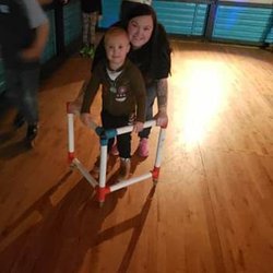 Vance's Skateland - First time on wheels!