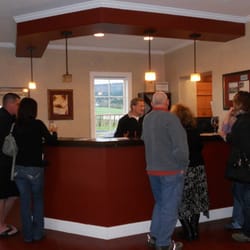 ArborBrook Vineyards - Tasting bar