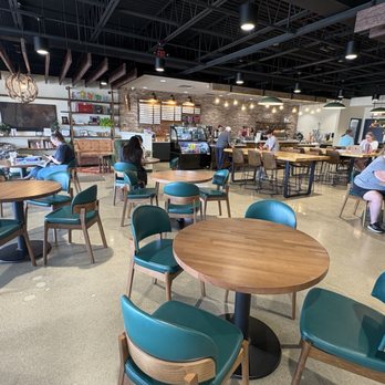 Frunchroom Collective - Plenty of seating and tons of room - Venues & Event Spaces Near Me - Libertyville, Illinois Frunchroom Collective - Plenty of seating and tons of room - Venues & Event Spaces Near Me - Libertyville, Illinois