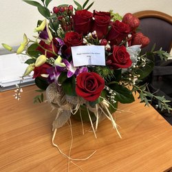La Mission Flowers & Gifts - Valentine's flowers