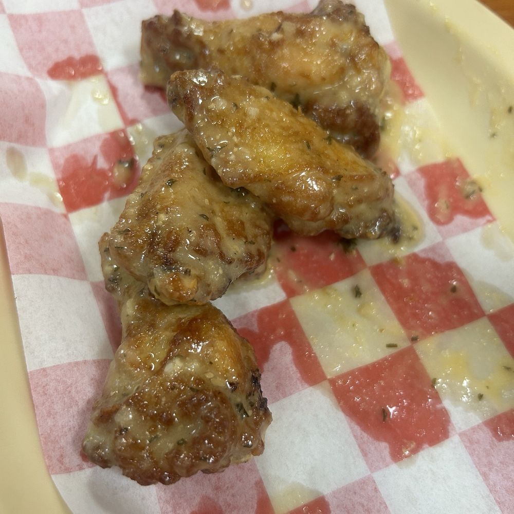 One Guy from Italy University - Garlic Parmesan wings - Pizza Near Me - Lubbock, Texas