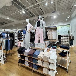 Uniqlo - Memorial City Mall