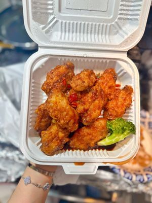 Chang's Kitchen Restaurant by null