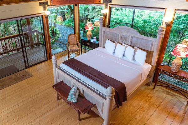 Volcano Village Lodge by null