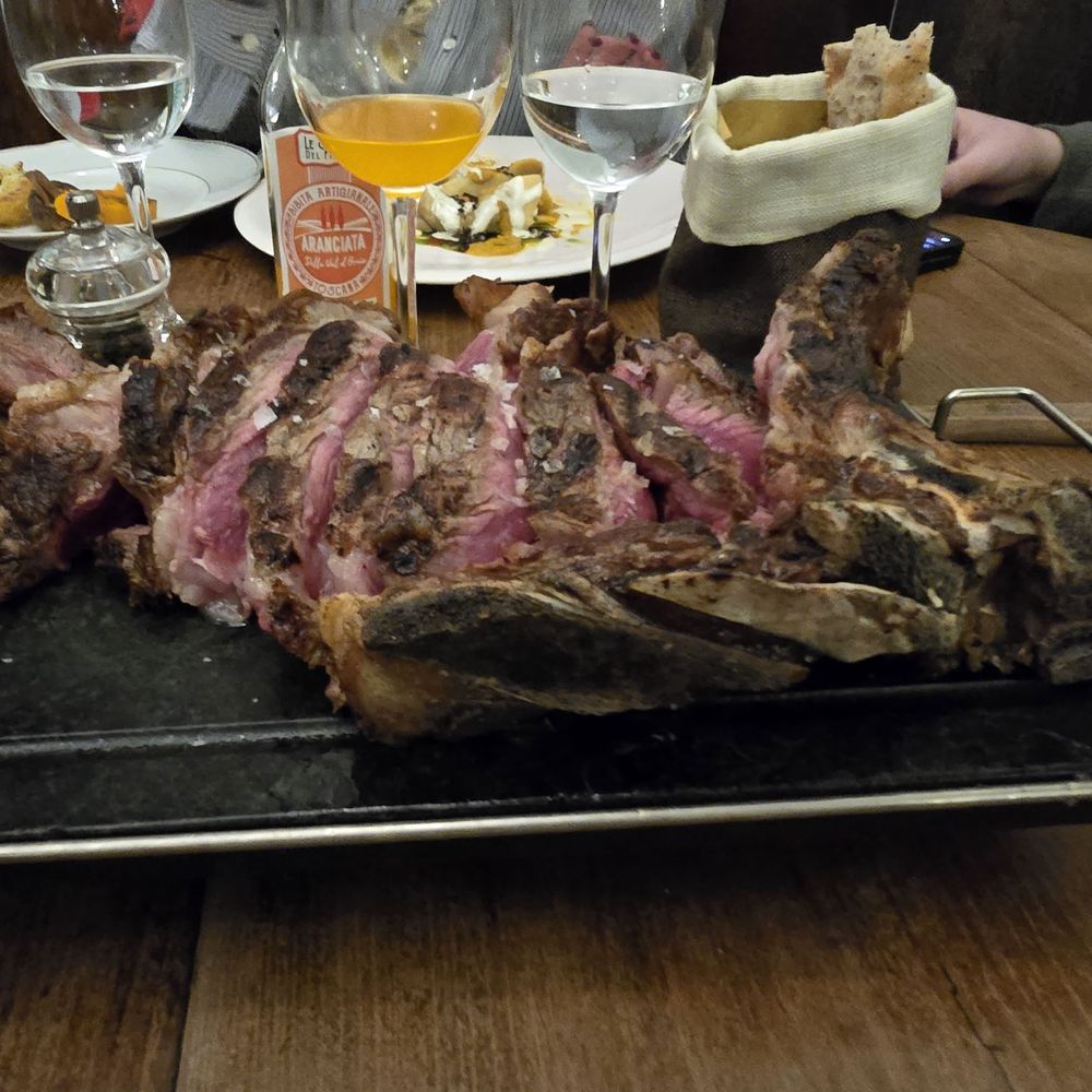 Osteria Pastella - Florentine bistecca medium rare - Tuscan Near Me - Florence, FI Osteria Pastella - Florentine bistecca medium rare - Tuscan Near Me - Florence, FI