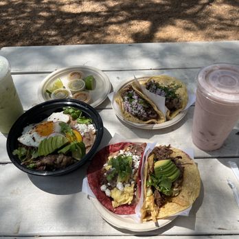 La Santa Barbacha - Mexican Near Me - Austin, Texas