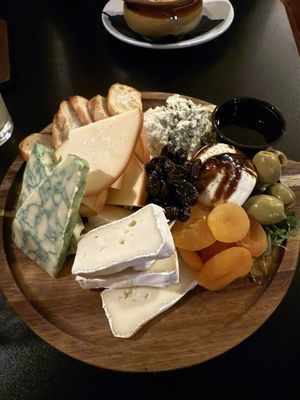 Public House by null