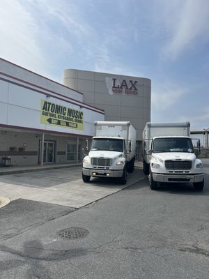 LAX Wine and Spirits by null