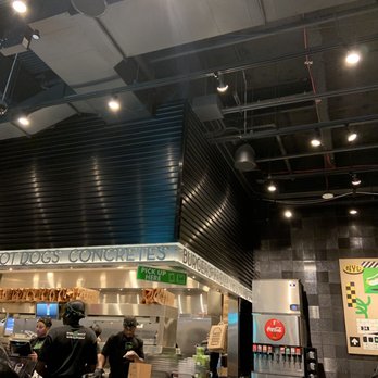 Shake Shack Hudson Yards - Cozy place - Fast Food Near Me - New York, New York Shake Shack Hudson Yards - Cozy place - Fast Food Near Me - New York, New York