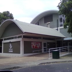Willoughby Leisure Centre - "Do the pebble dance!"