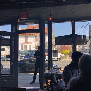 Aumm Aumm - Wine Bars Near Me - North Bergen, New Jersey