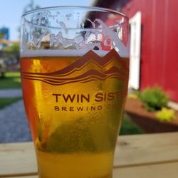 Twin Sisters Brewing Company & Bellingham Beer Garden - Another very fine beer from Twin Sisters.
