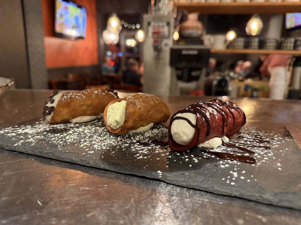 Duck Blind Tavern Logo