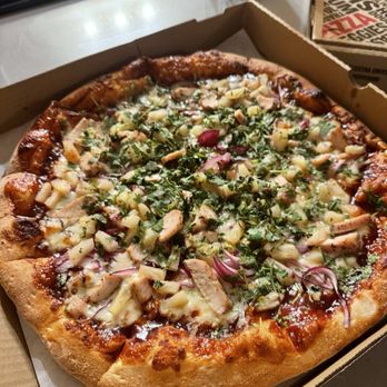 Papa Pizza Pie - Glendora - BBQ chicken pizza with pineapple - Pizza Near Me - Glendora, California Papa Pizza Pie - Glendora - BBQ chicken pizza with pineapple - Pizza Near Me - Glendora, California