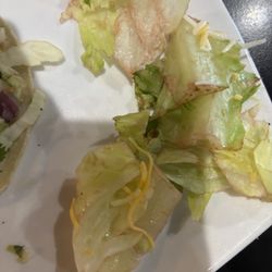 Lettuce that is rusted and old.