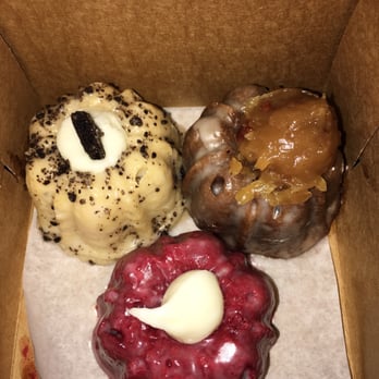 Bundts On Melrose - Desserts Near Me - Long Beach, California Bundts On Melrose - Desserts Near Me - Long Beach, California