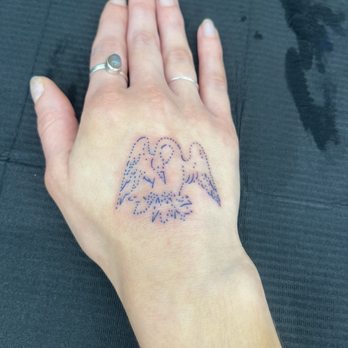 L2 Ink - swan tattoo - Tattoo Near Me - West Hollywood, California L2 Ink - swan tattoo - Tattoo Near Me - West Hollywood, California