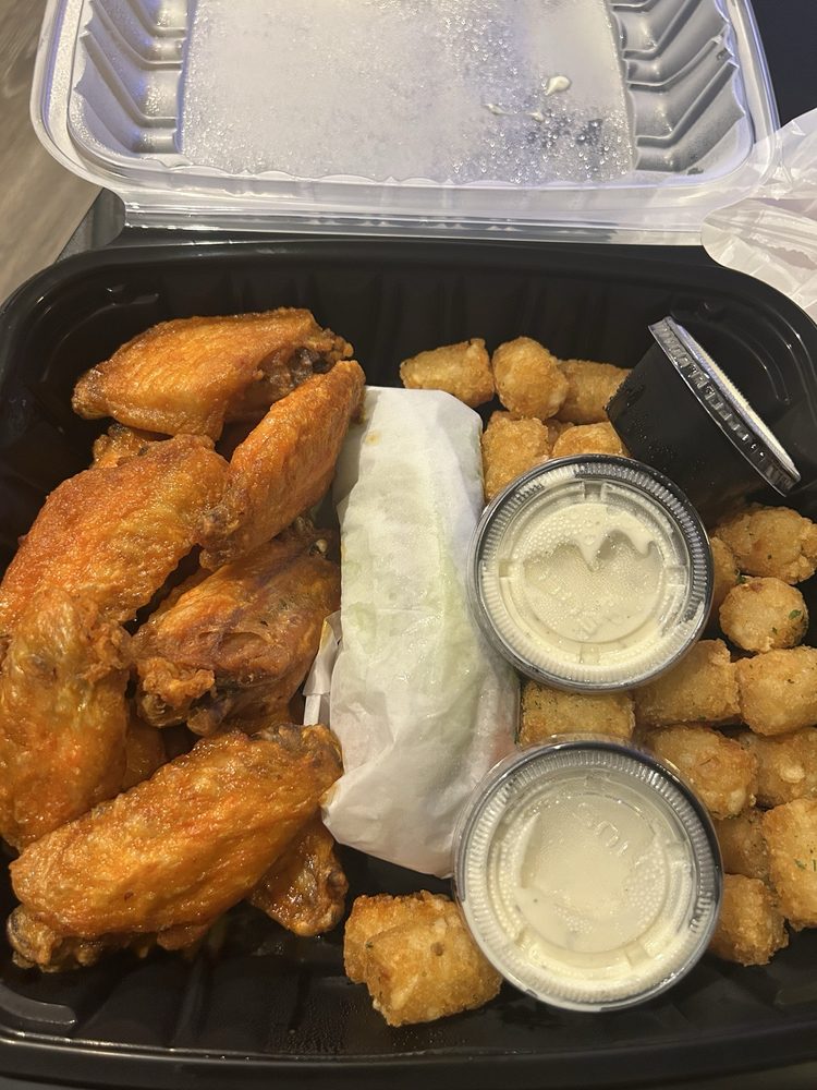 The Bar @ Tropicana & Durango - Photo 3