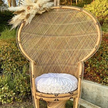 Luxe Vibe Events - Boho peacock chair - Party & Event Planning Near Me