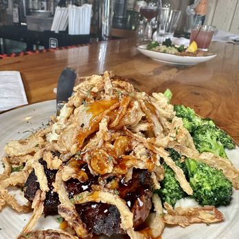 Oxford House Tavern - Salad Near Me - Oxford, Connecticut Oxford House Tavern - Salad Near Me - Oxford, Connecticut