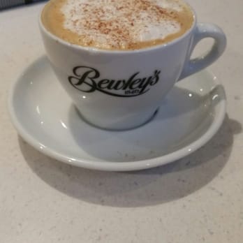 Maple Moose - Desserts Near Me - Belfast, BFS