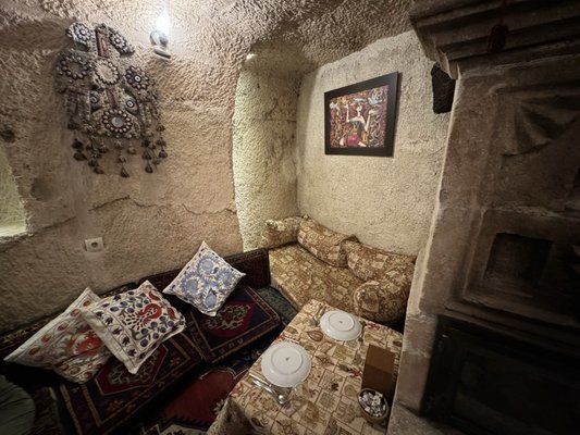 Topdeck Cave by null