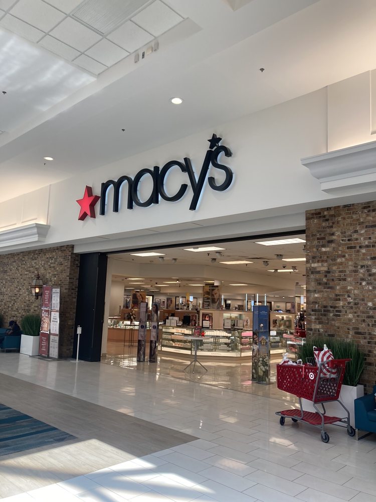 MACY’S Updated July 2024 34 Photos & 19 Reviews 793 Iyannough Rd