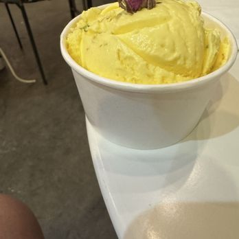 Kinrose Creamery - Saffron pistachio - Ice Cream & Frozen Yogurt Near Me - Pasadena, California Kinrose Creamery - Saffron pistachio - Ice Cream & Frozen Yogurt Near Me - Pasadena, California