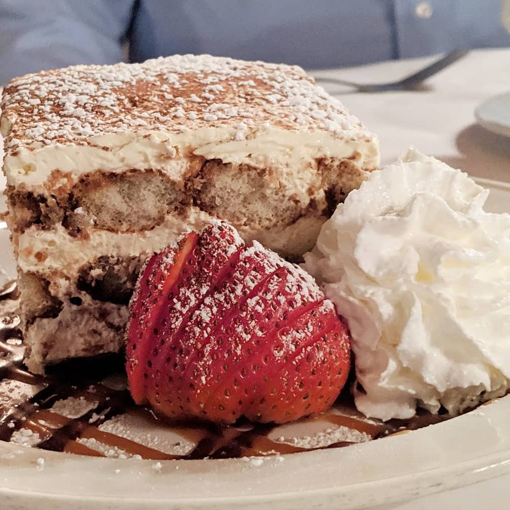Rosebud - Tiramisu - Italian Near Me - Chicago, Illinois Rosebud - Tiramisu - Italian Near Me - Chicago, Illinois