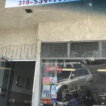 Sue's Kitchen - They have a VISA/MC sign outside and a card machine inside, but he tells us cash only. - Chinese Near Me - Torrance, California Sue's Kitchen - They have a VISA/MC sign outside and a card machine inside, but he tells us cash only. - Chinese Near Me - Torrance, California
