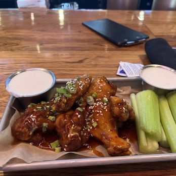 Twin Peaks - Picturesque wings!! Sweet Thai chili - Sports Bars Near Me - Greenville, South Carolina Twin Peaks - Picturesque wings!! Sweet Thai chili - Sports Bars Near Me - Greenville, South Carolina