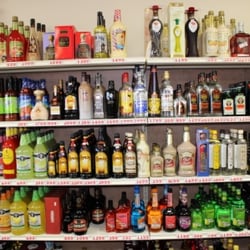 Toms Liquor - CORDIAL/LIQUERS