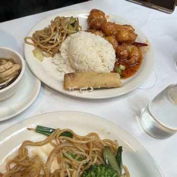 The Great Wall Restaurant - Crispy Ginger Prawns - Chinese Near Me - Lafayette, California