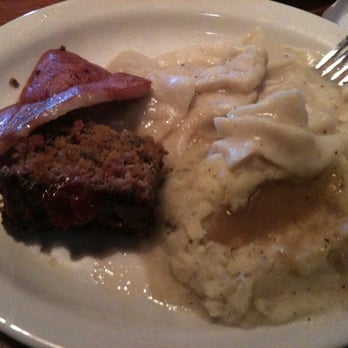 Cracker Barrel Old Country Store - CB sampler - American Near Me - Naperville, Illinois