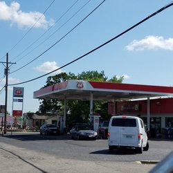 Philips 66 - Get your kicks at this gas station